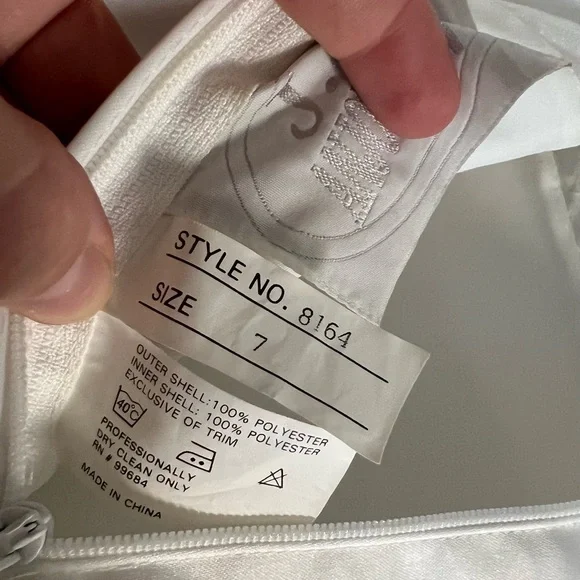 Elegant White Girl’s First Communion Dress - Picture 8 of 8